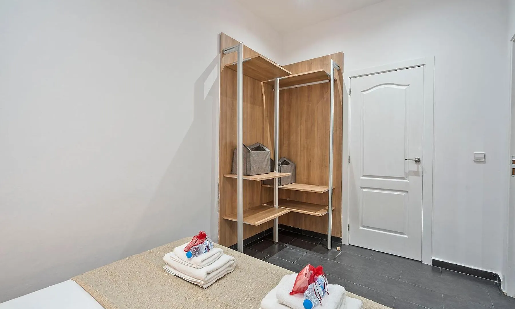 Alcam Colon Apartment Barcelona